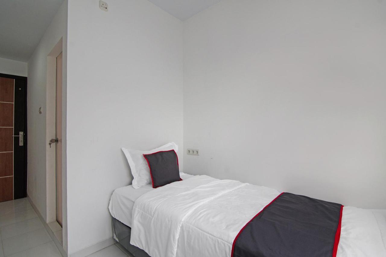 Oyo 92300 Koala House Hotel เปกันบารู ภายนอก รูปภาพ