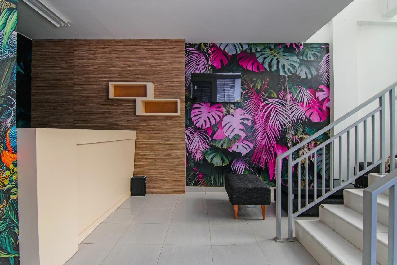 Oyo 92300 Koala House Hotel เปกันบารู ภายนอก รูปภาพ