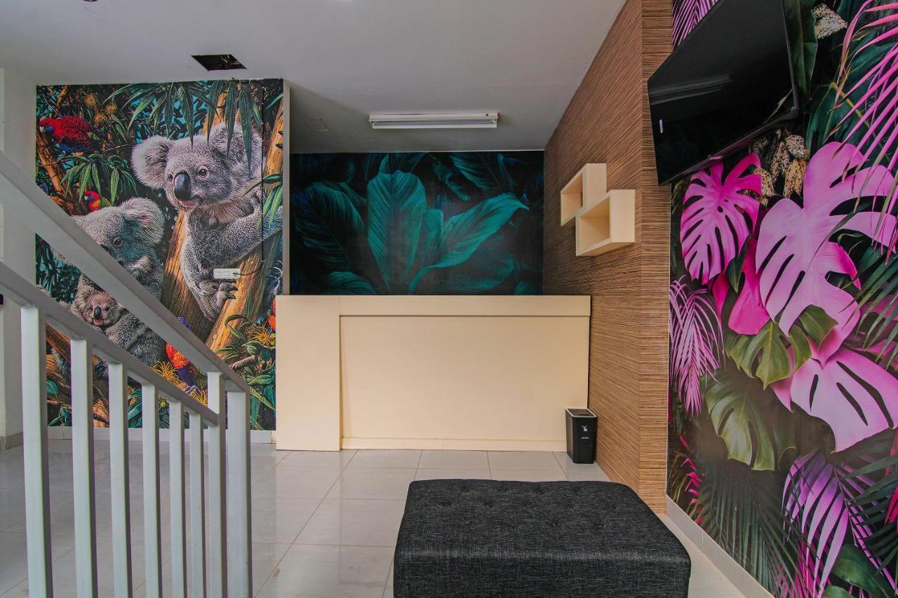 Oyo 92300 Koala House Hotel เปกันบารู ภายนอก รูปภาพ