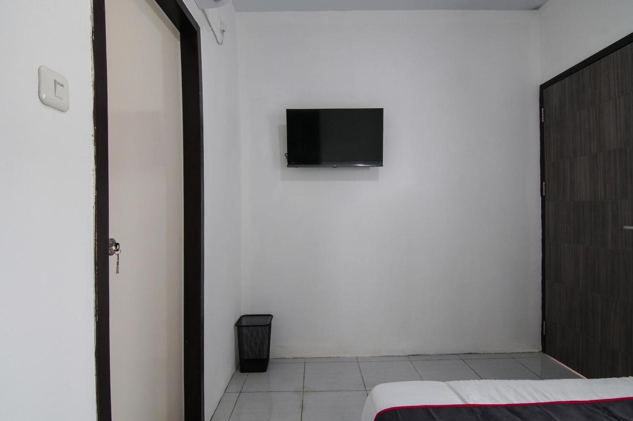 Oyo 92300 Koala House Hotel เปกันบารู ภายนอก รูปภาพ
