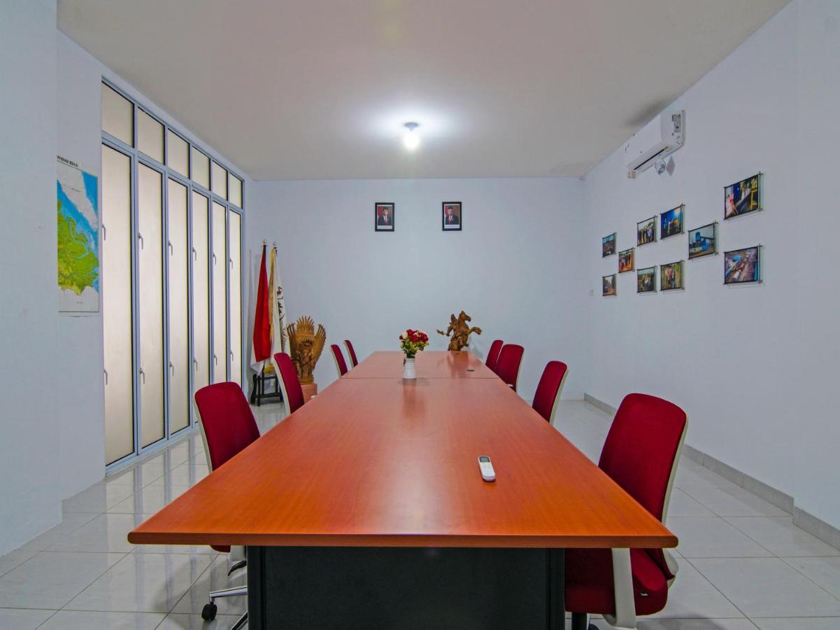 Oyo 92300 Koala House Hotel เปกันบารู ภายนอก รูปภาพ